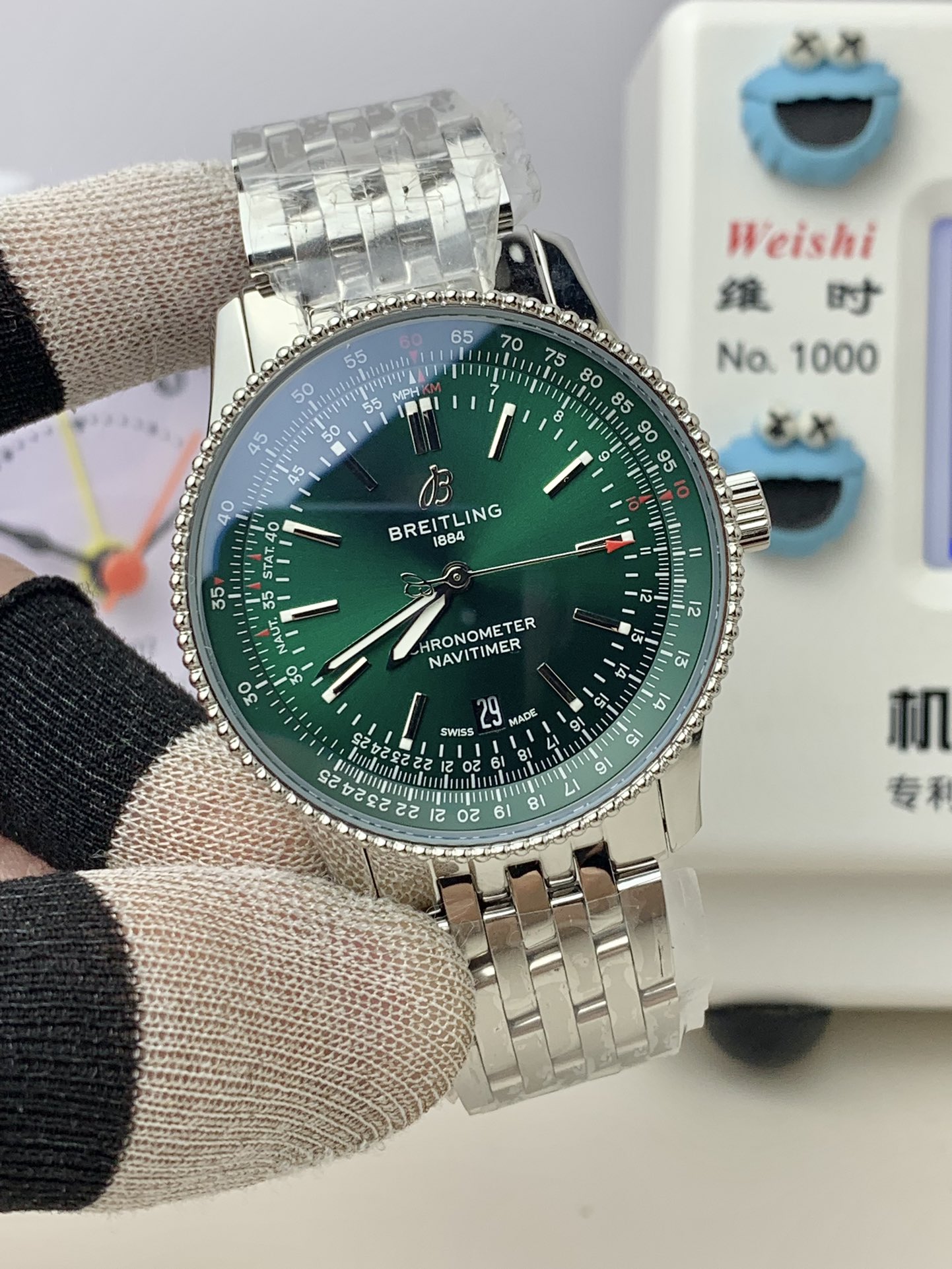 Breitling-Navitimer 1 41mm Date Stainless Steel/Steel Green Dial TF A2824 Automatic - Image 3