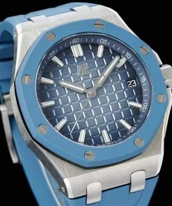 Alternative view of Audemars Piguet-Royal Oak Offshore Diver 15605 43mm Stainless Steel/Rubber Blue Dial APPF SA4302 Automatic