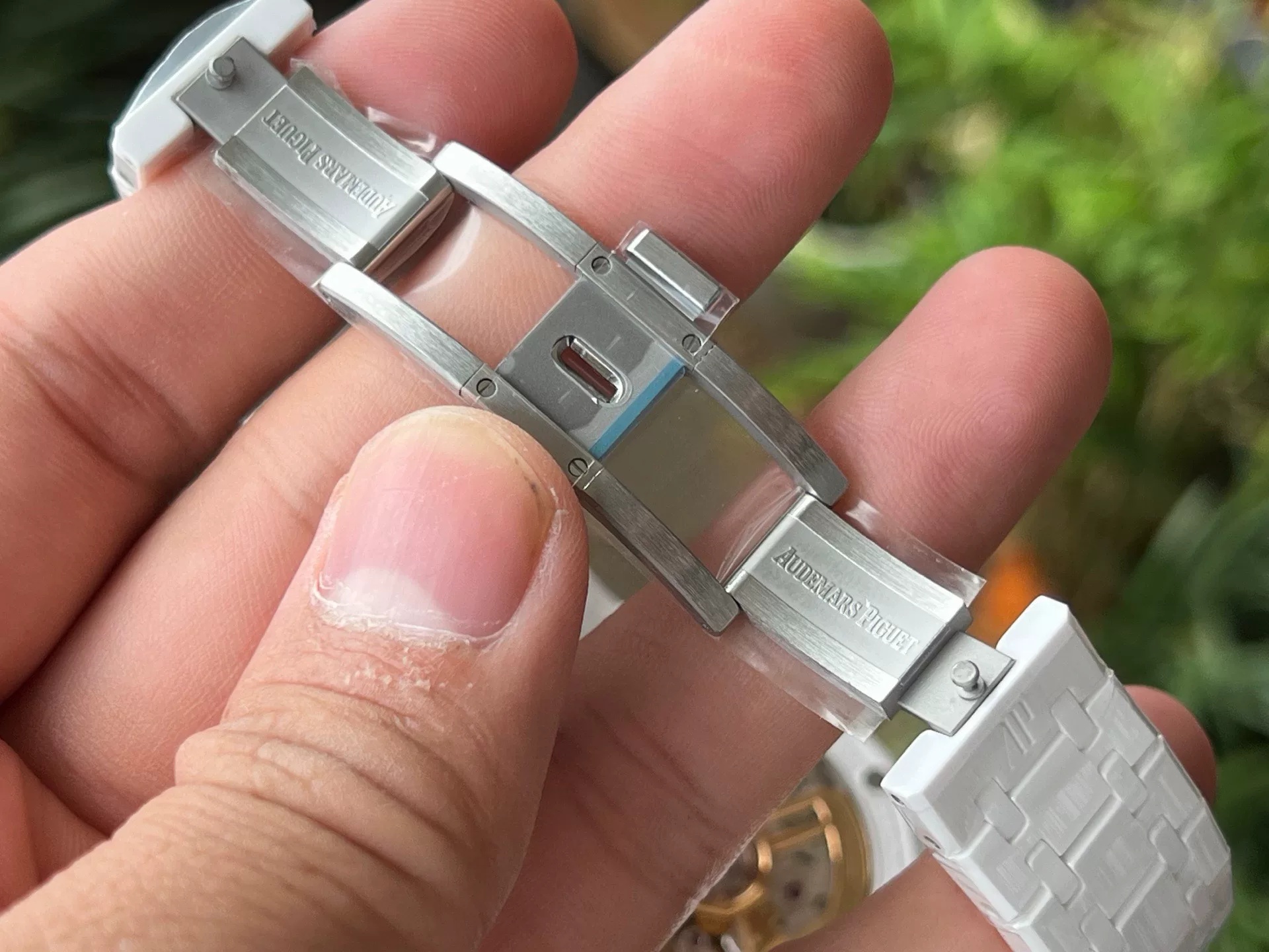 Audemars Piguet-Royal Oak 41mm 15500 White Ceramic/Ceramic Sunflower Dial APSF SA4302 Automatic - Image 17