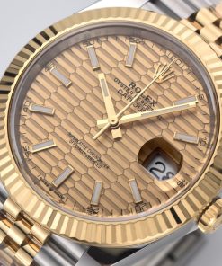 Alternative view of Rolex-Datejust 126333 41mm Jubilee Yellow Gold/Steel Champagne(Gold) Textured Dial Stick Markers Clean DD3235 Automatic