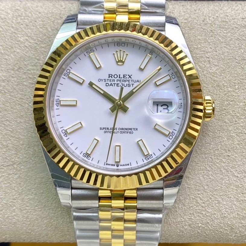Rolex-Datejust 126333 41mm Jubilee Yellow Gold/Steel White Dial Stick Markers Clean DD3235 Automatic